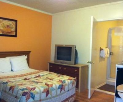 фото отеля Flower Field Motel & Cottages