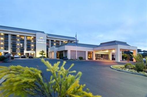 фото отеля Holiday Inn Express @ Monterey Bay