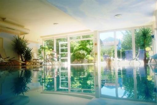 фото отеля Parkhotel Zur Linde
