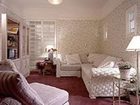 фото отеля Edward II Inn and Suites