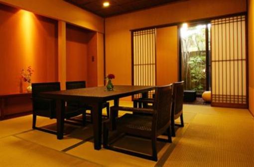 фото отеля Hotel Yaeikan Hakone