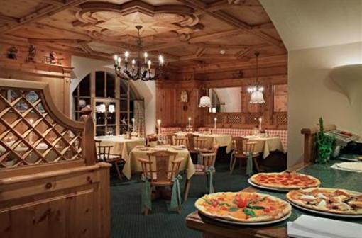 фото отеля Kulm Hotel Davos