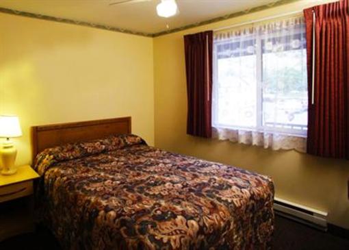 фото отеля Silver Spruce Motel