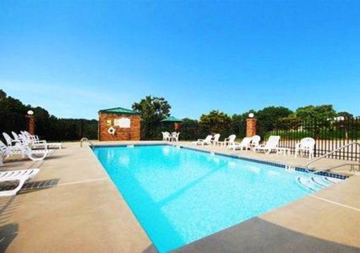 фото отеля Quality Inn Dahlonega