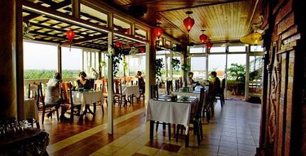 фото отеля Phuoc An River Hotel