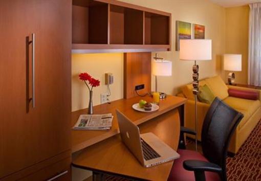 фото отеля TownePlace Suites New Orleans Metairie