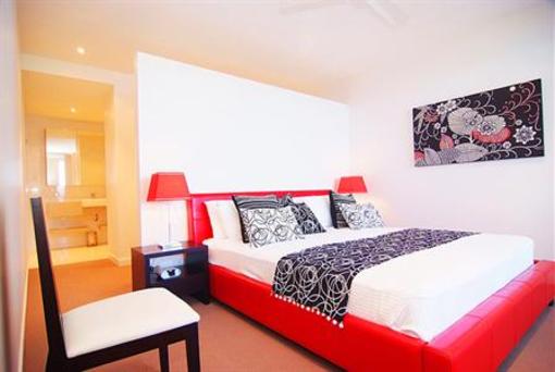 фото отеля Coral Cove Apartments