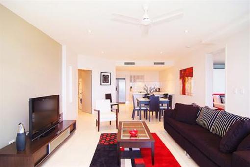 фото отеля Coral Cove Apartments
