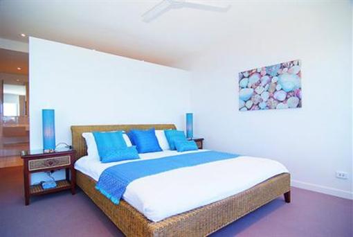 фото отеля Coral Cove Apartments