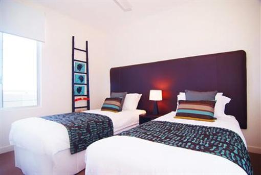 фото отеля Coral Cove Apartments