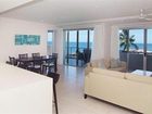 фото отеля Coral Cove Apartments