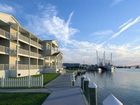 фото отеля Hampton Inn and Suites Chincoteague-Waterfront