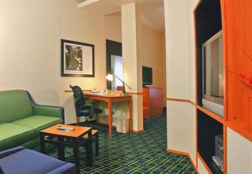 фото отеля Fairfield Inn & Suites Brunswick