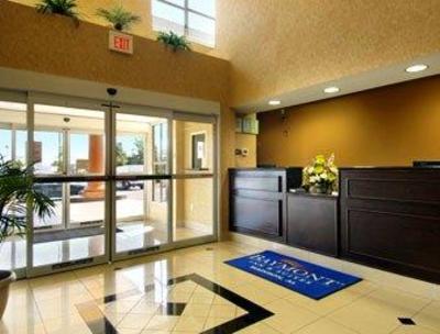 фото отеля Baymont Inn & Suites Huntsville Airport Madison
