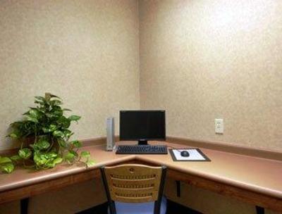 фото отеля Baymont Inn & Suites Huntsville Airport Madison