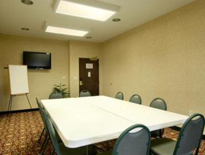 фото отеля Baymont Inn & Suites Huntsville Airport Madison