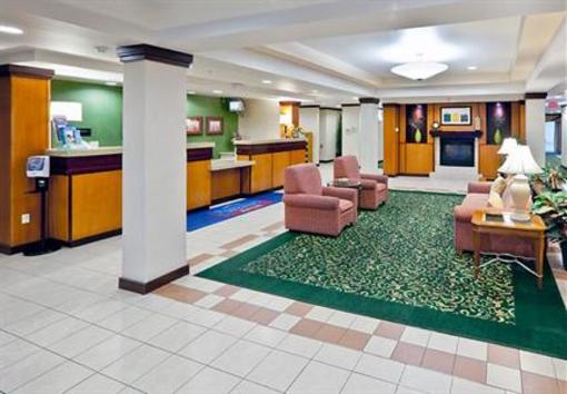 фото отеля Fairfield Inn & Suites San Bernardino