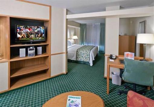 фото отеля Fairfield Inn & Suites San Bernardino