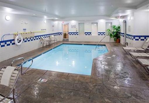 фото отеля Fairfield Inn & Suites San Bernardino