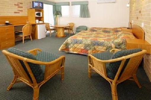 фото отеля Caboolture Riverlakes Motel