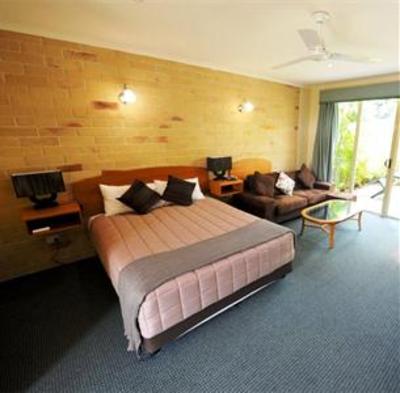 фото отеля Caboolture Riverlakes Motel