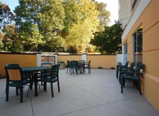 фото отеля Comfort Suites Gastonia