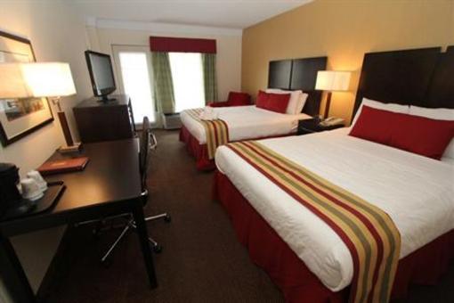 фото отеля Clarion Inn & Suites Gatlinburg