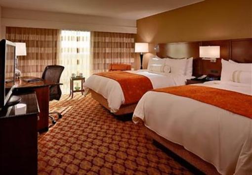 фото отеля Louisville Marriott East