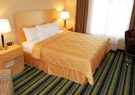 фото отеля Comfort Inn KCI Airport
