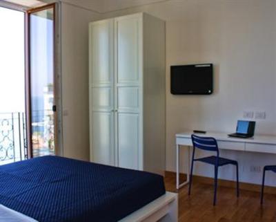 фото отеля Capri Inn