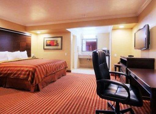 фото отеля Econo Lodge Inn & Suites Near Legoland