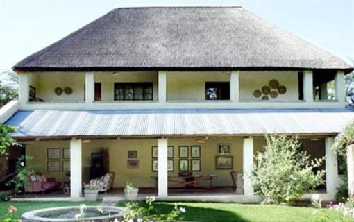 фото отеля Elephant House Addo