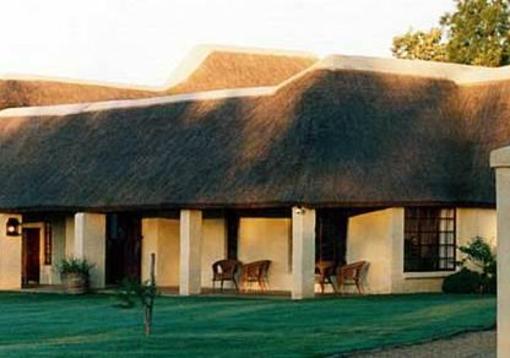 фото отеля Elephant House Addo