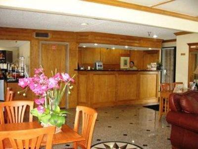 фото отеля Bay Area Inn and Suites