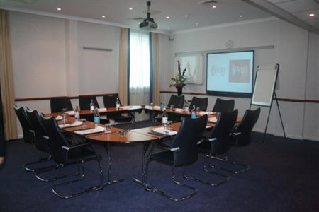 фото отеля Arora International Heathrow Hotel West Drayton London