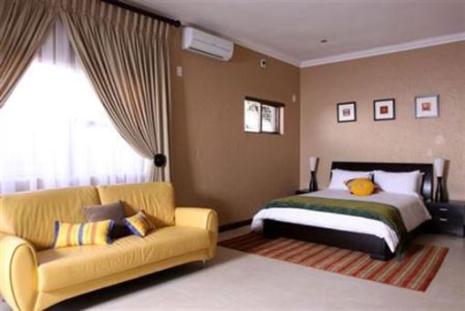 фото отеля Birch Grove Guest House Edenvale