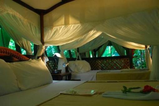 фото отеля Almonds and Corals Lodge