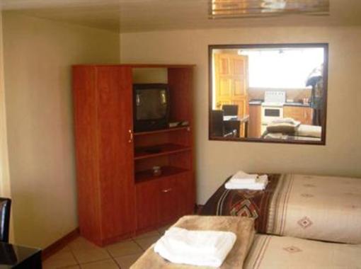 фото отеля Eagle Crest Executive Lodge