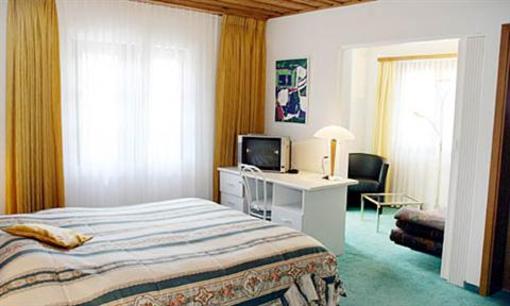 фото отеля Chalet Hotel Larix Apartments