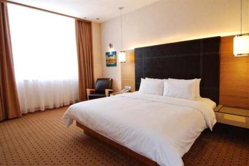 фото отеля New World Suites