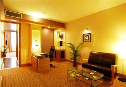 фото отеля New World Suites