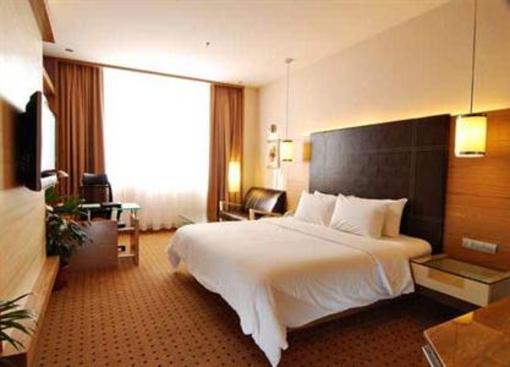фото отеля New World Suites