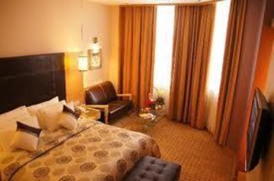 фото отеля New World Suites