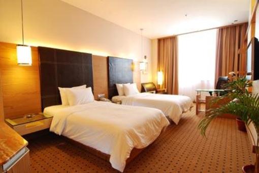 фото отеля New World Suites