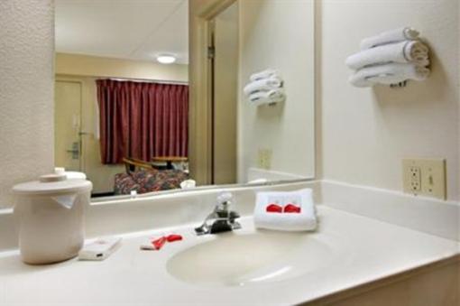 фото отеля Red Roof Inn Charlotte Airport West
