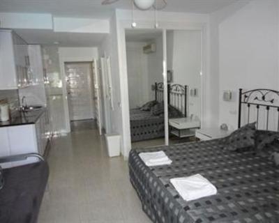 фото отеля Benal Beach Apartment Benalmadena