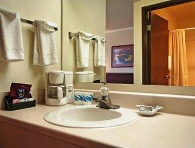 фото отеля Baymont Inn & Suites Kansas City South