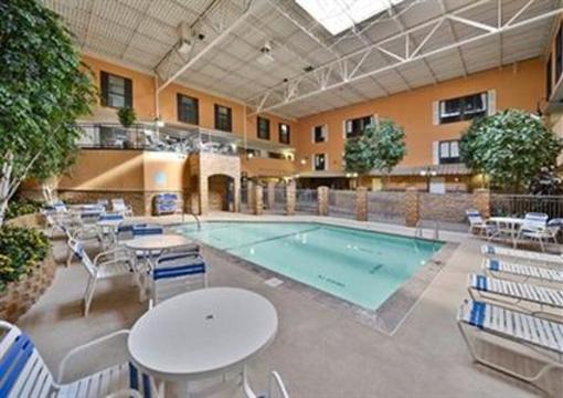 фото отеля Quality Inn & Suites Starlite