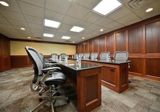 фото отеля Quality Inn & Suites Starlite