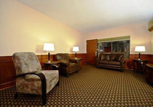 фото отеля Quality Inn & Suites Starlite